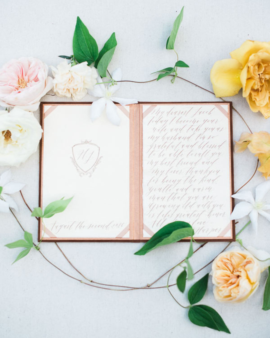 How to Plan a Thoughtful Bilingual Wedding // Lovely & Planned #weddingtips